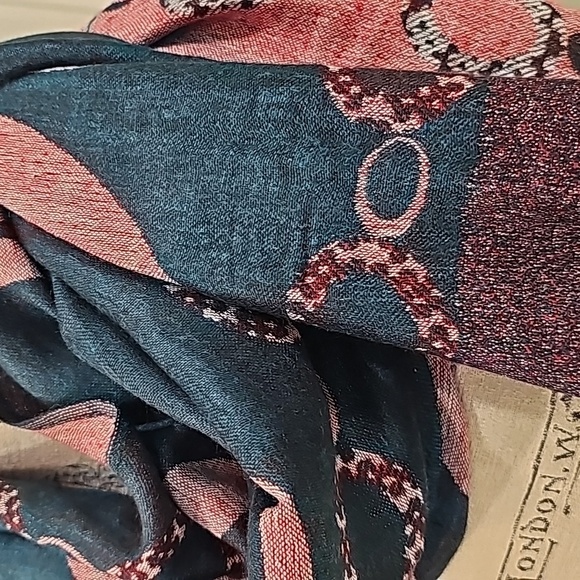 Pashmina And Silk Fringed Teal And Red Printed Scarf/Wrap - OS - Picture 3 of 6